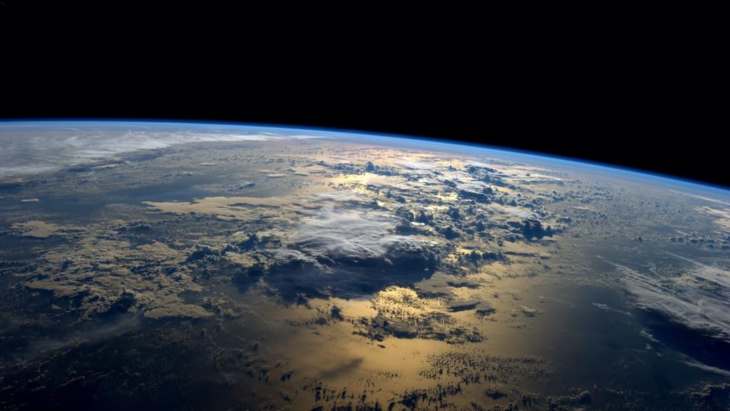 https://spaceplace.nasa.gov/gallery-earth/en/ planet earth from orbit